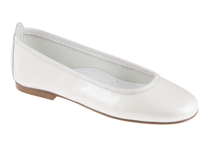 ZAPATO DE NIÑA COMUNIÓN CHAROL BEIG