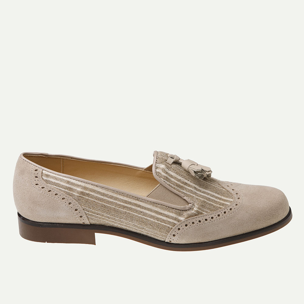 ZAPATO COMUNIÓN NIÑO MOCASIN MOÑAS BEIG