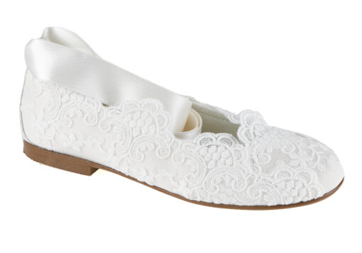 ZAPATO DE NIÑA COMUNIÓN PUNTILLA BLANCO