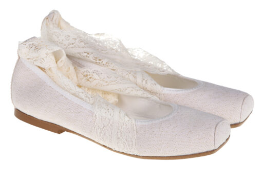 ZAPATO DE NIÑA COMUNIÓN LINO BLANCO
